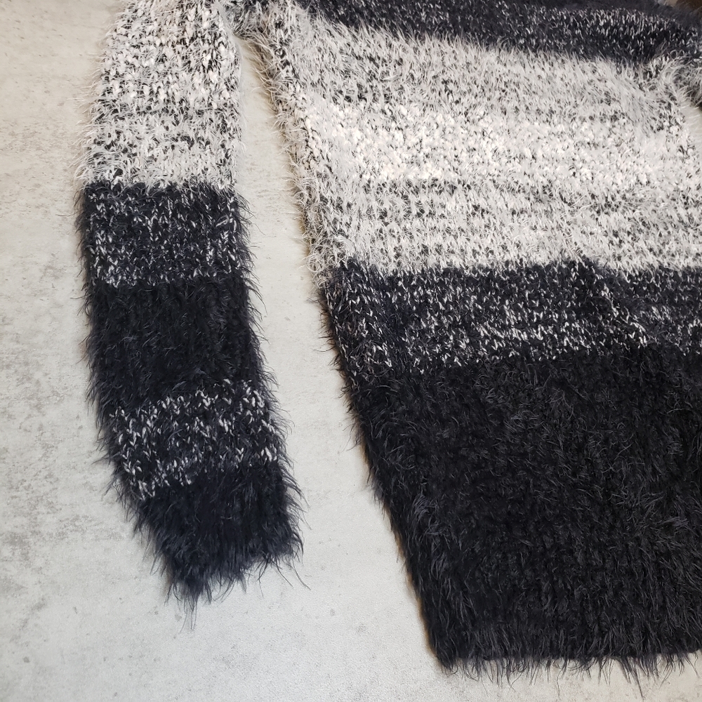 Express Ombre Color Block Fuzzy Sweater - Picture 3 of 7